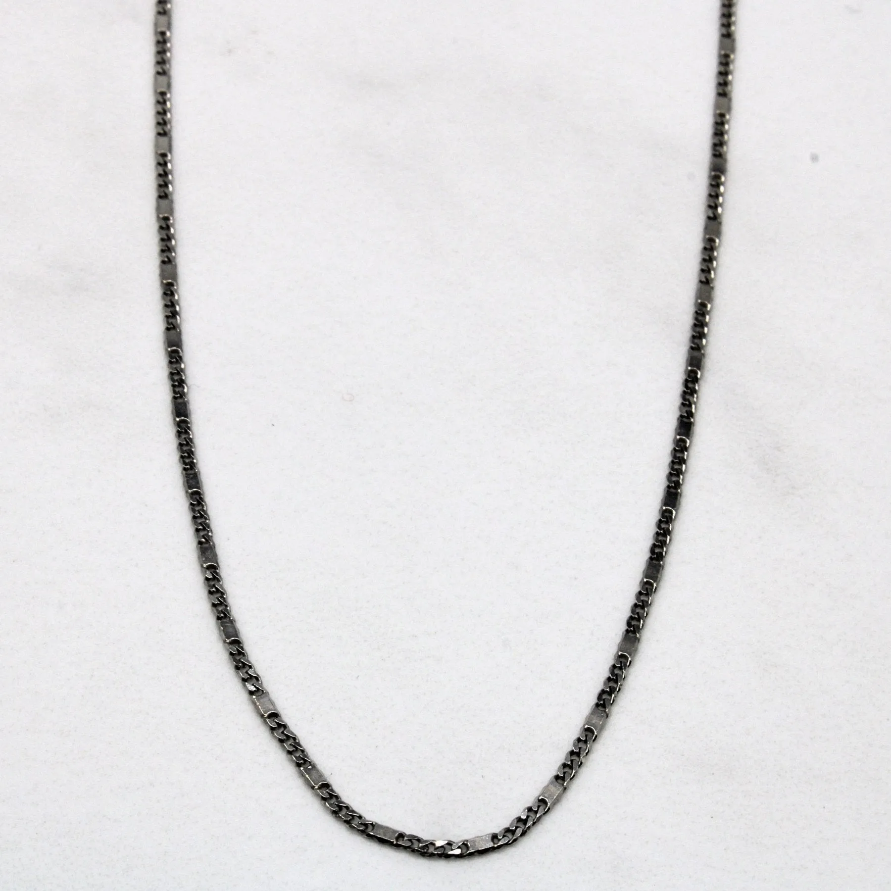 Contemporary Touch 10k White Gold Modified Cuban Link Chain | 16" |