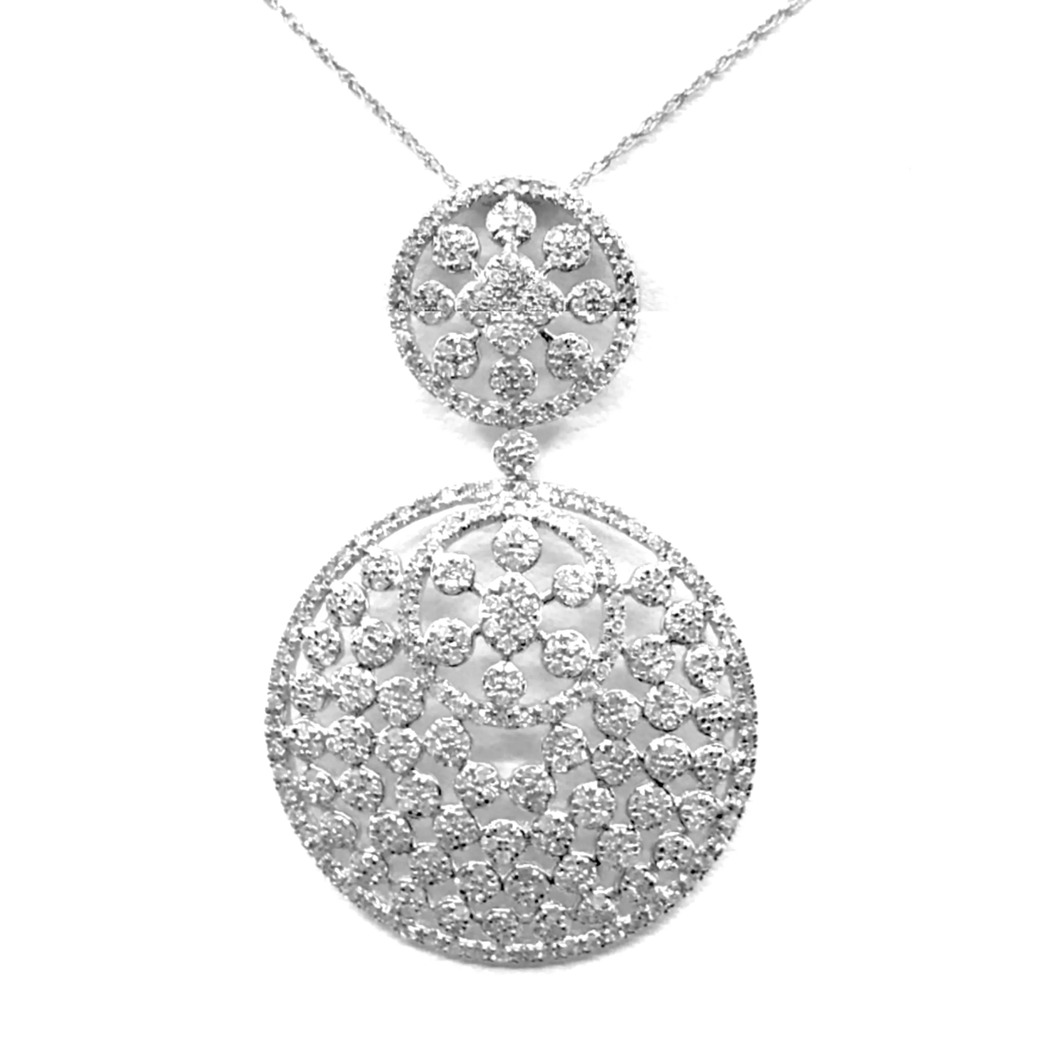 Simple Ornament 14K White Gold and Diamond Circle Pendant Necklace