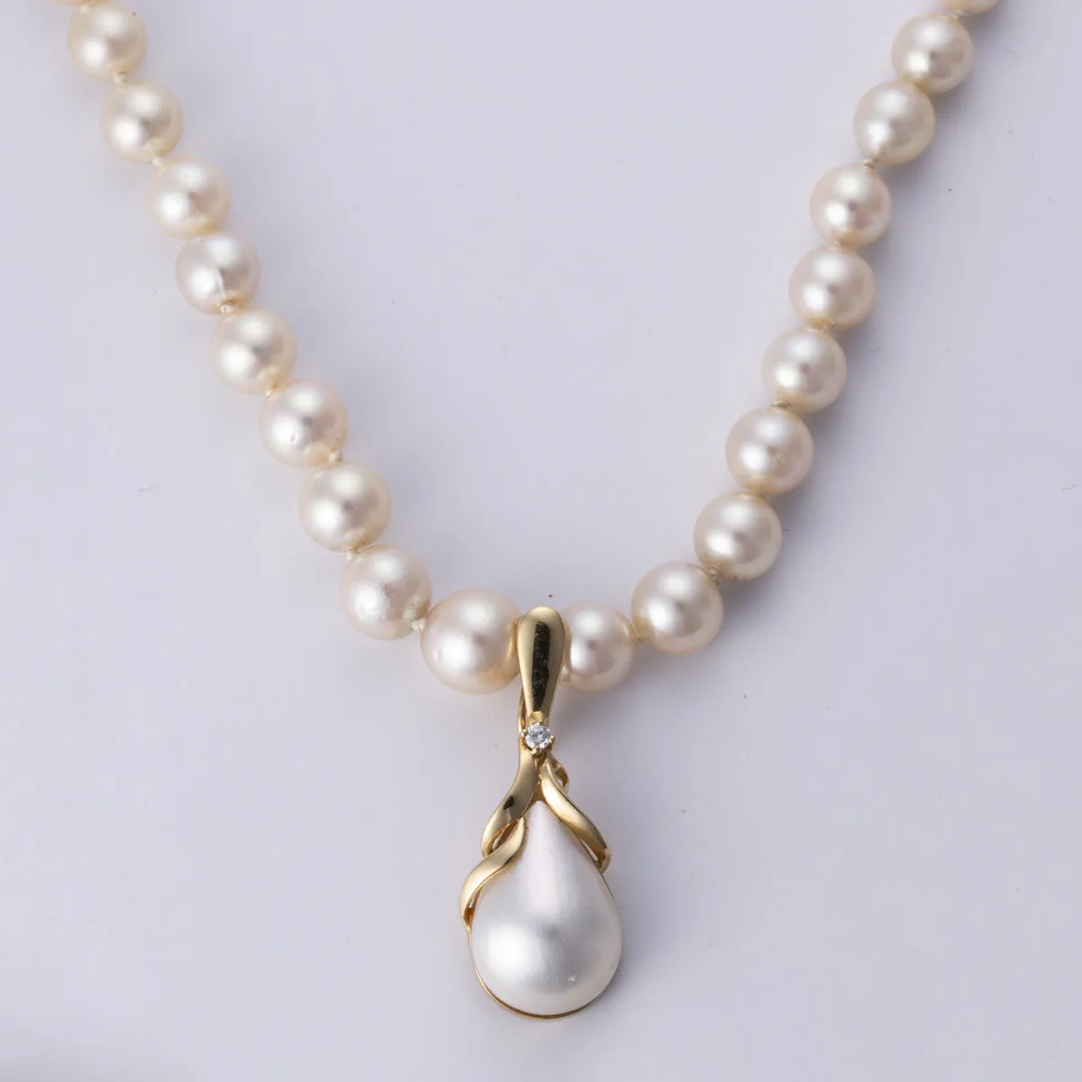 14k Yellow Gold Pearl and Diamond Necklace | 0.04 ct | 19.5" Date Ready