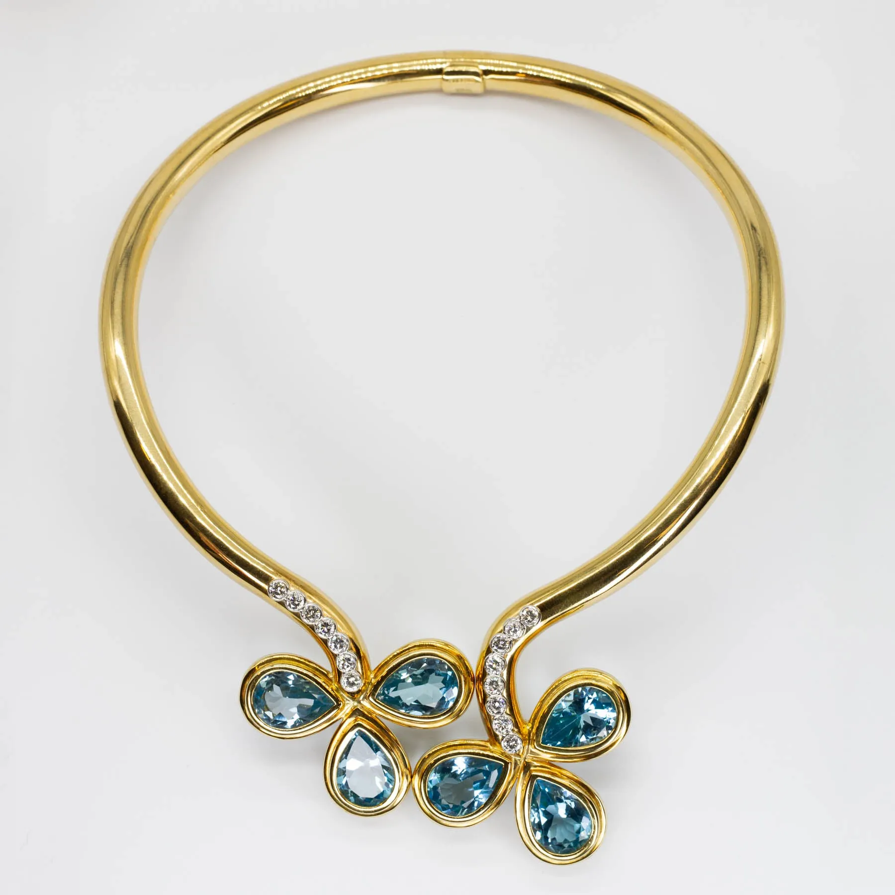 18K gold Topaz and Diamond Cocktail collar Necklace by 'Carlo Weingrill' | 70.0ctw, 2.0ctw | 15" Elegant flair Candid Moment