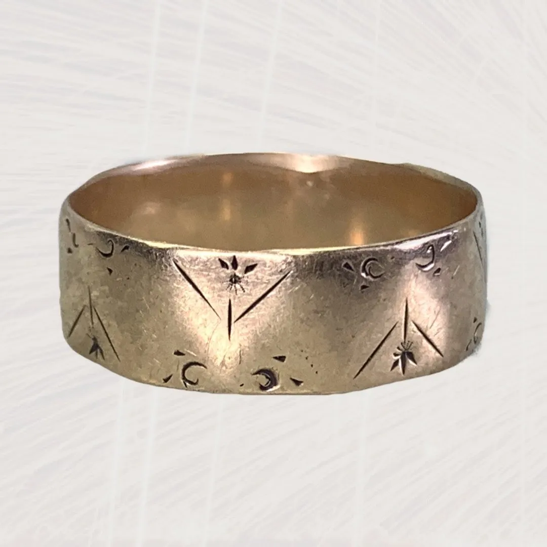 1900s Victorian Etched Gold Wedding Band or Stacking Ring in 10k Rose Gold. Size 6 3/4 Classic Keepsake Gift For Her