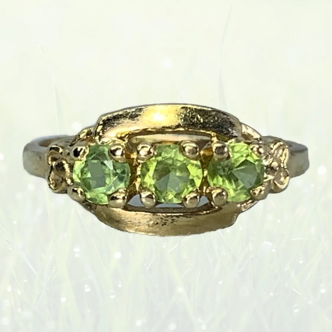 Excellent Design 1960s Peridot Ring in a 14k Yellow Gold Setting.  August Birthstone. 16th Anniversary Gift. Estate Jewelry.
