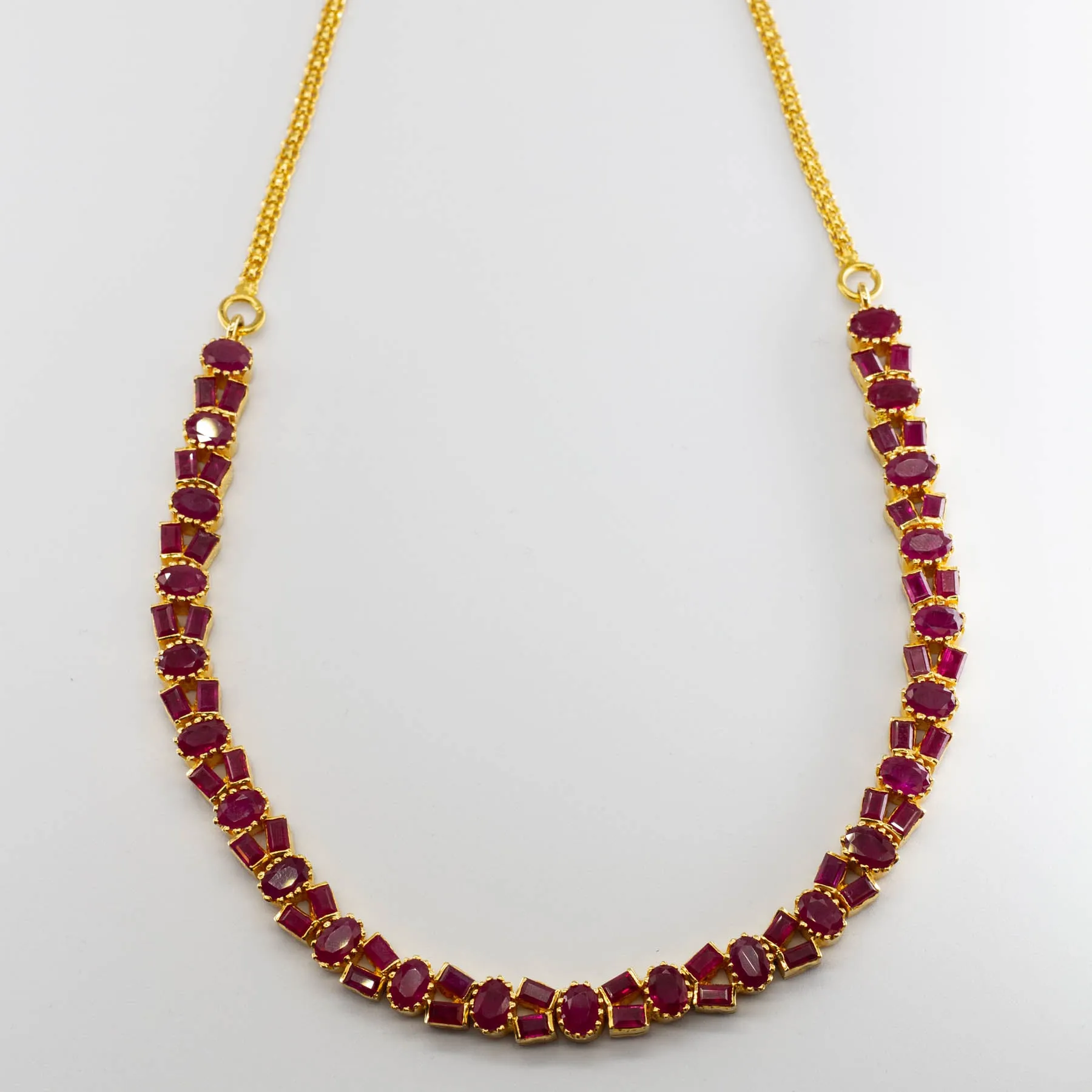 Fashionable Detail 22k Yellow Gold and Ruby Necklace | 13.50 ctw | 16"