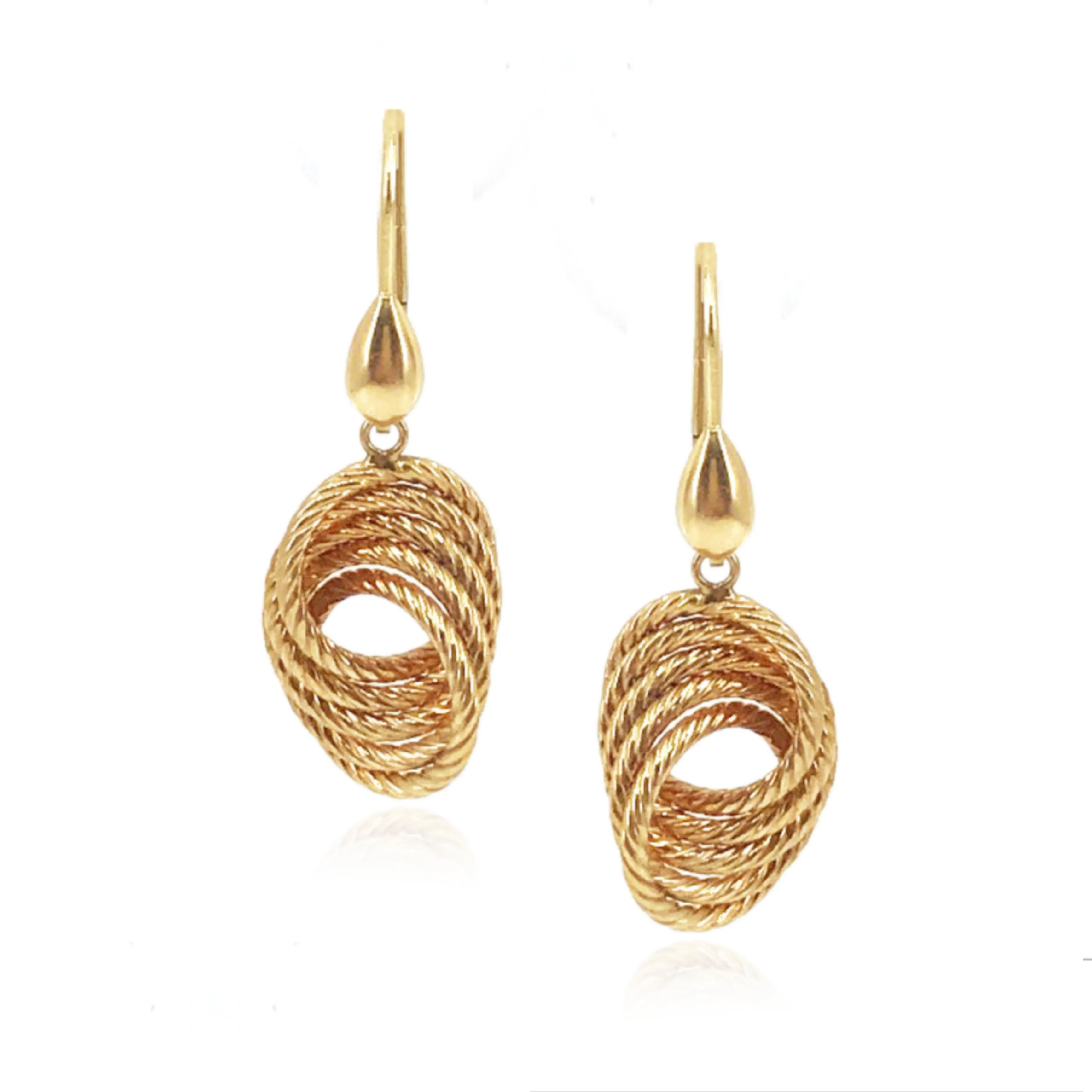 Luxurious Look Refined Aesthetic 14K Gold Interlocking Circles Earrings