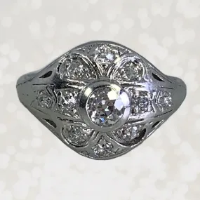 Antique Art Deco Diamond Engagement Ring in an 18K Gold Filigree Setting. 1920s Estate Jewelry. Adjustable size