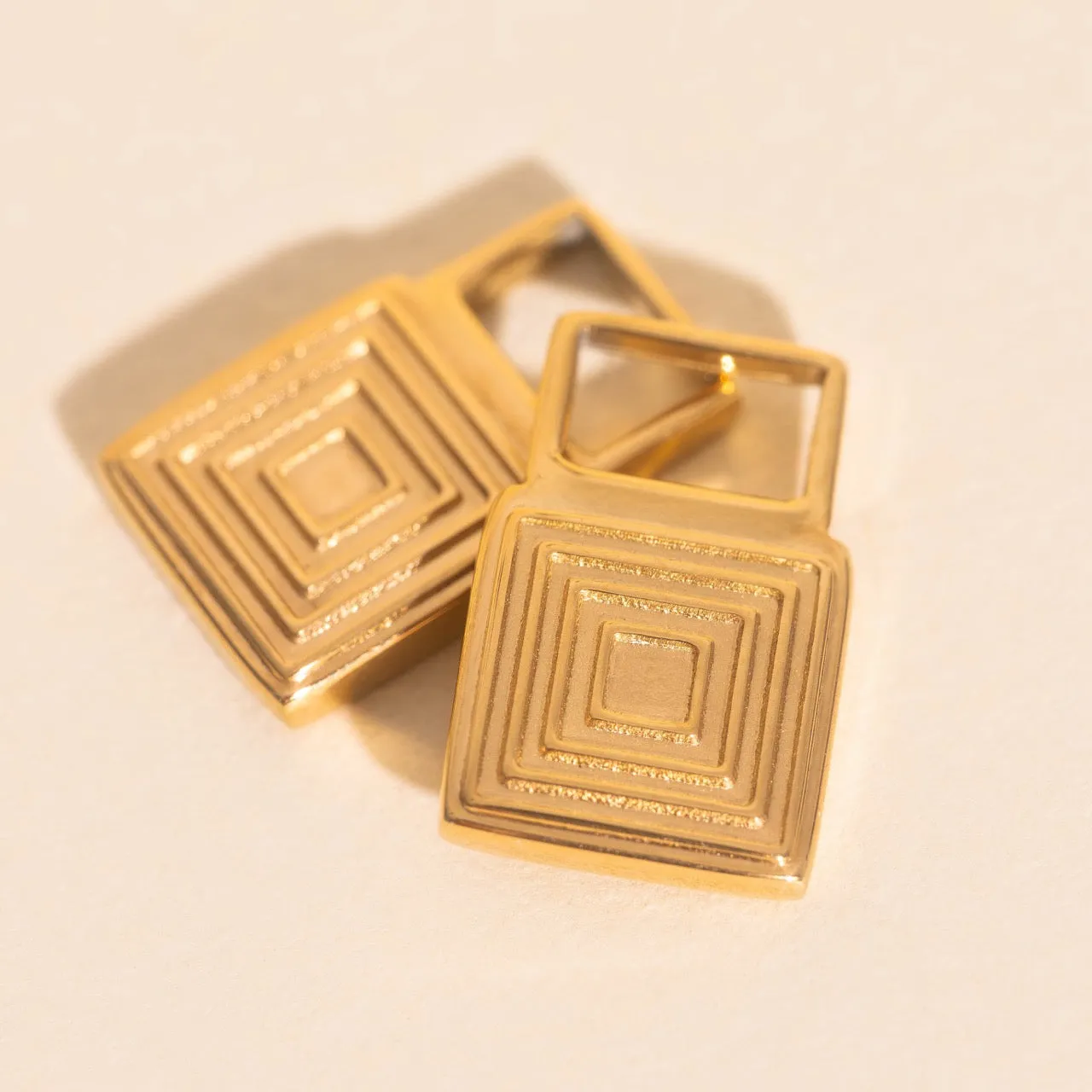 Round Trinket Boxed In Chunky Huggie Hoop Charms