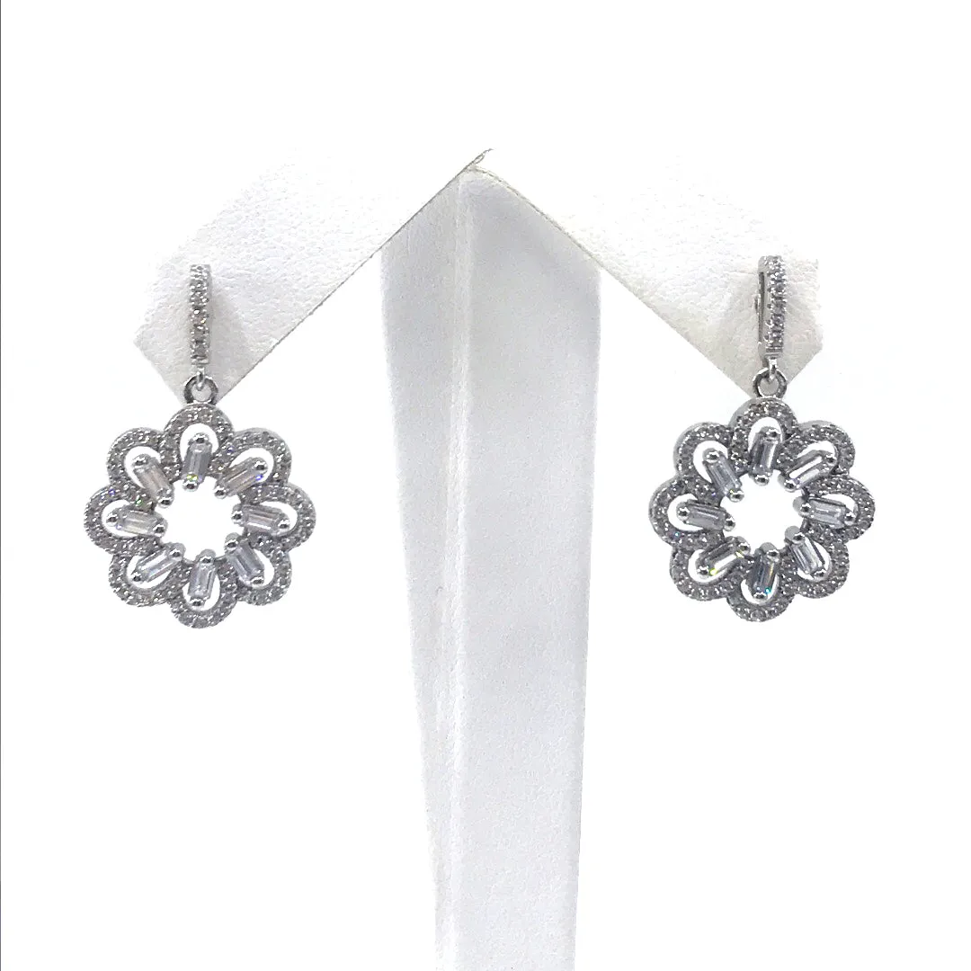 Vintage Item Affordable Creation Sterling Silver Flower Earrings