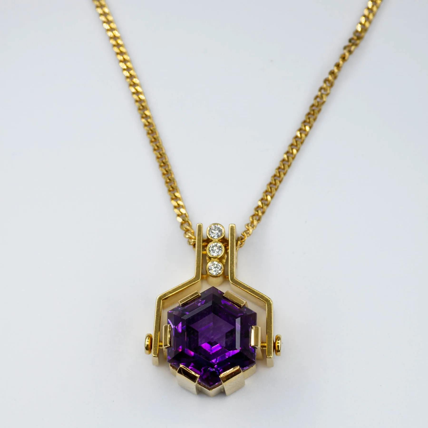 Subtle Accent Alluring Design 'Cavelti' 18k Gold Amethyst and Diamond Necklace | 8.00ct | 0.09ct | 20"