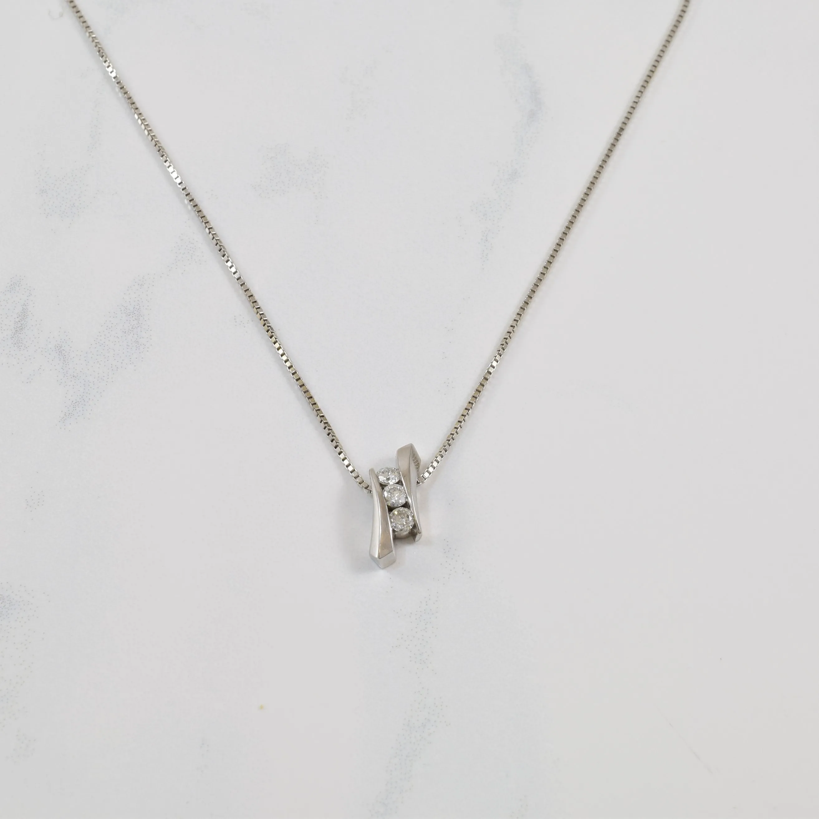 Tension Set Diamond Necklace | 0.21ctw | 18" | Bold Contour