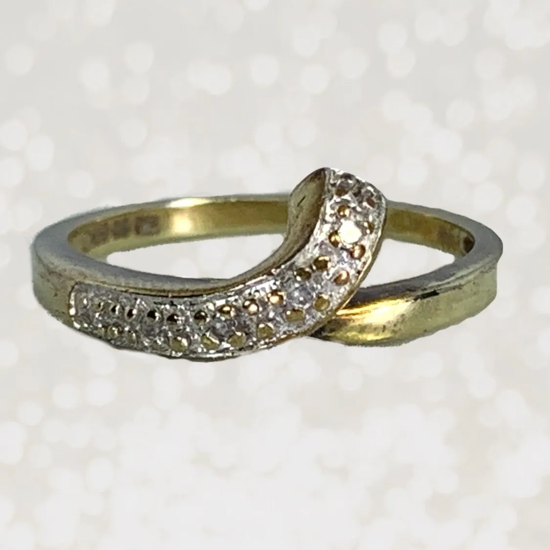 Sparkle Look Vintage Diamond Wishbone Band. 9K Yellow Gold Setting. April Birthstone. 10th Anniversary Gift