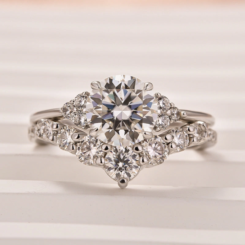 Shiny Lines Vibrant Craftwork Classic Moissanite 1.2 CT Round Cut Wedding Ring Set With Curved Design Wedding Band