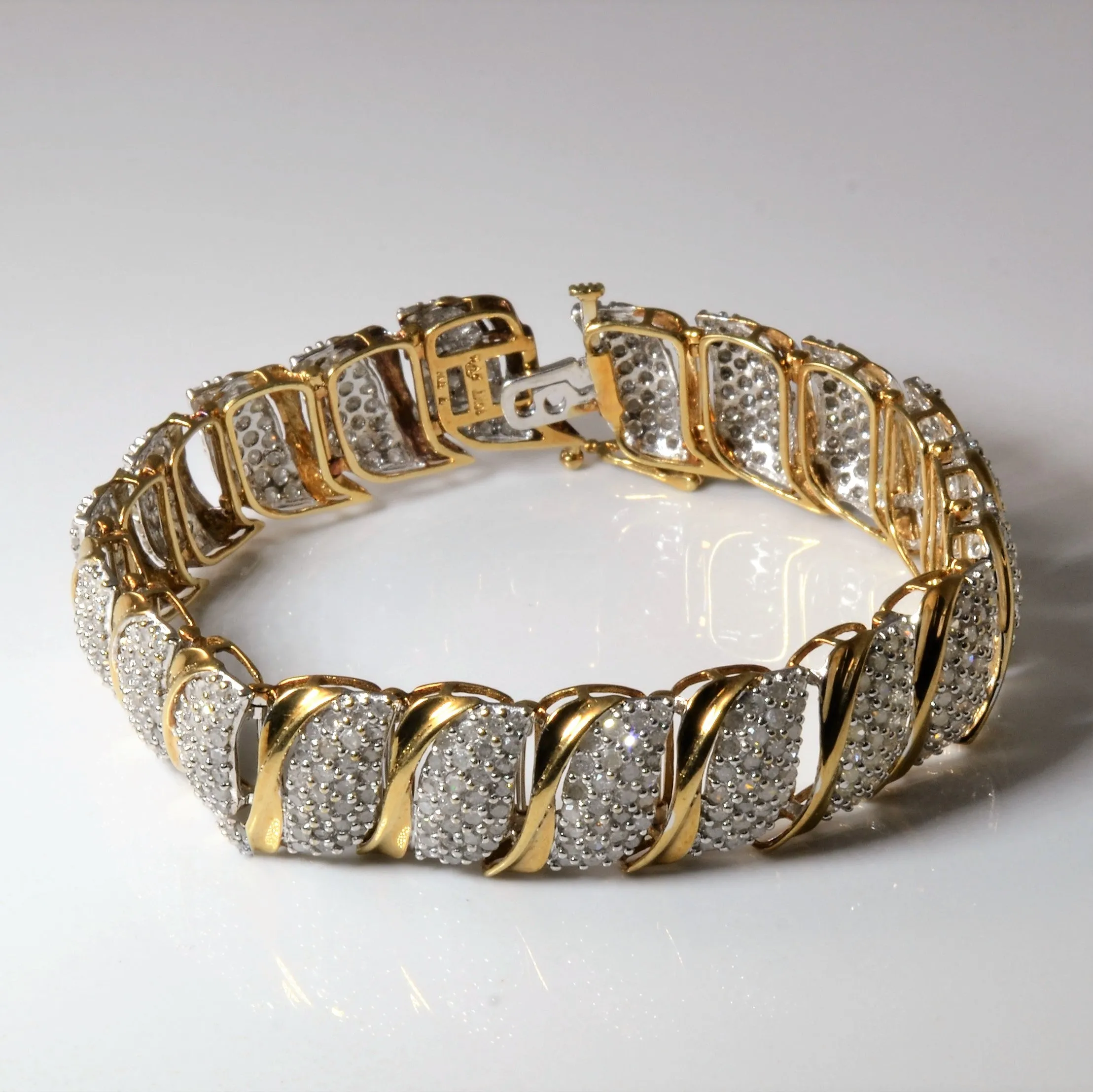 Soft Light Luxurious Shine Cluster Set Diamond Chain Bracelet | 7.00ctw | 7" |
