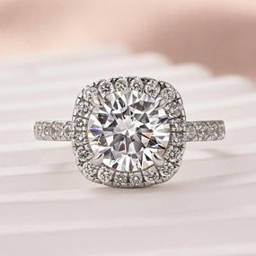 Luxury Casual Shining Piece Louily Moissanite 2.0 Ct Halo Round Cut White Gold Promise Ring