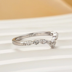 Crown-Shaped Curved Wedding Band Wedding Ring In Sterling Silver Lustrous Design Lively Spirit