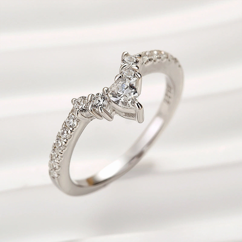 Distinct Style Charming Edge Crown Shaped Wedding Band In Sterling Silver