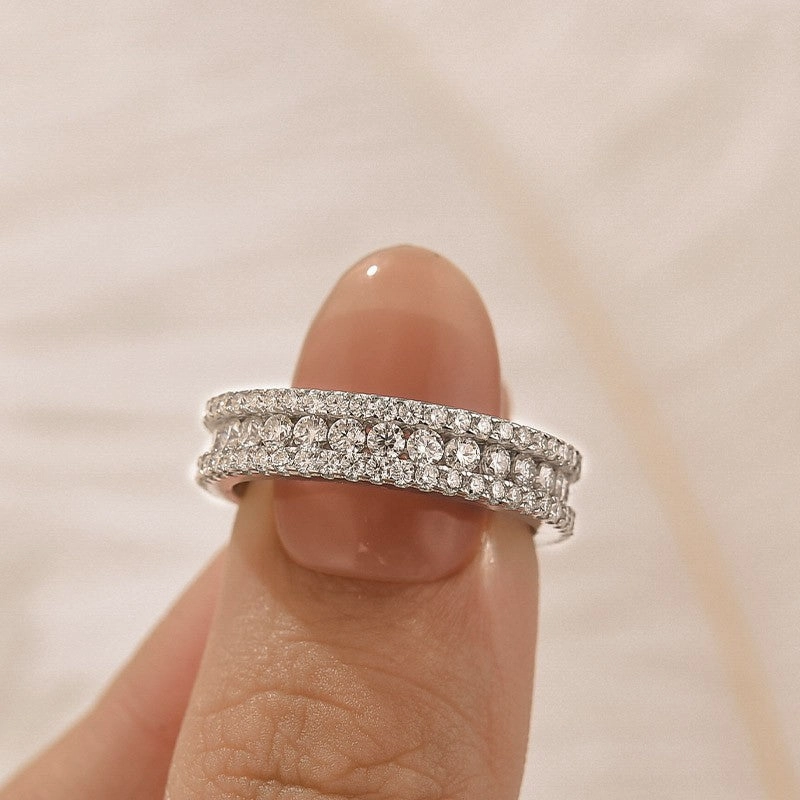 Versatile Sparkle Moissanite 2.5Ct Classic Round Cut Wide Wedding Band In Sterling Silver