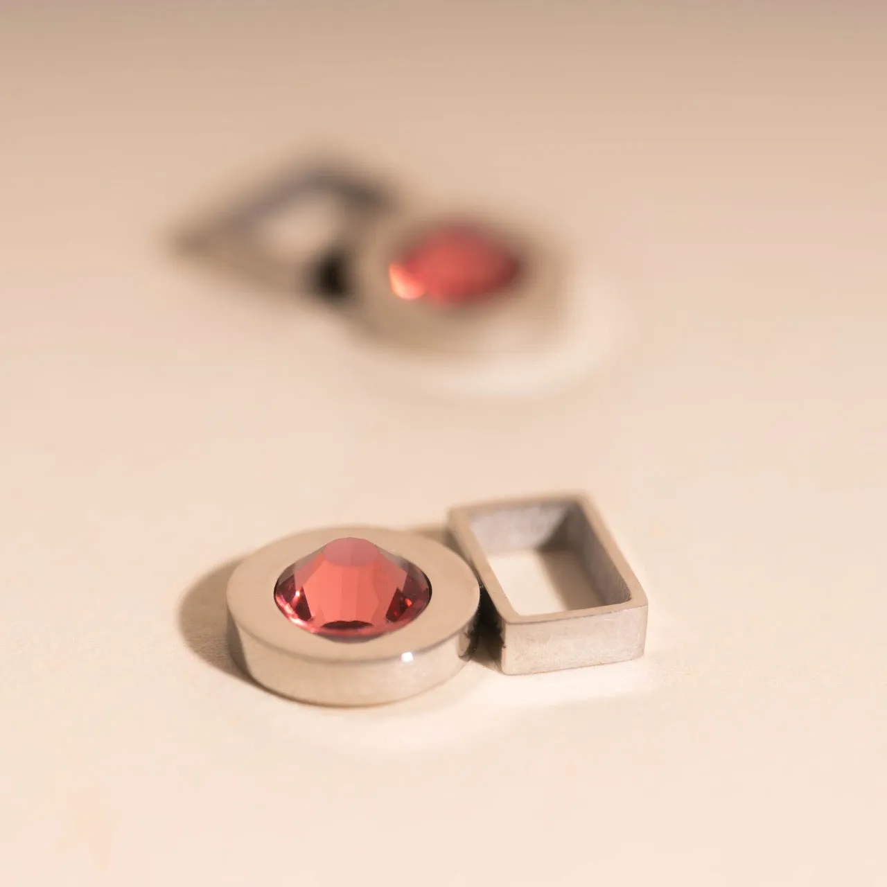 Gorgeous Must-Have Evening Jewelry Pink Gem Chunky Huggie Hoop Charms