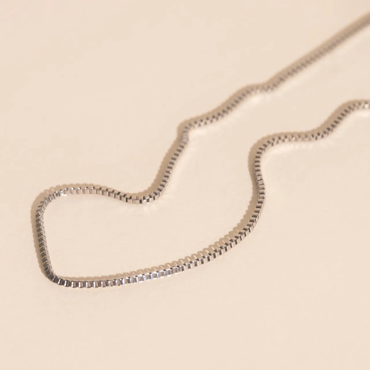 Dainty Box Chain Necklace (20") Superb Piece