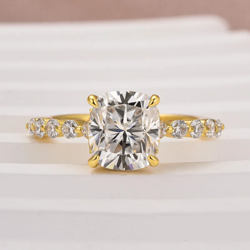 Louily Moissanite 2.0 Carat Cushion Cut Engagement Ring Dynamic Highlight
