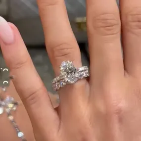 Precious Gemstones Bold Statement 4.0Ct Oval Cut Engagement Ring Travel Ring With Round Cut Full Wedding Band