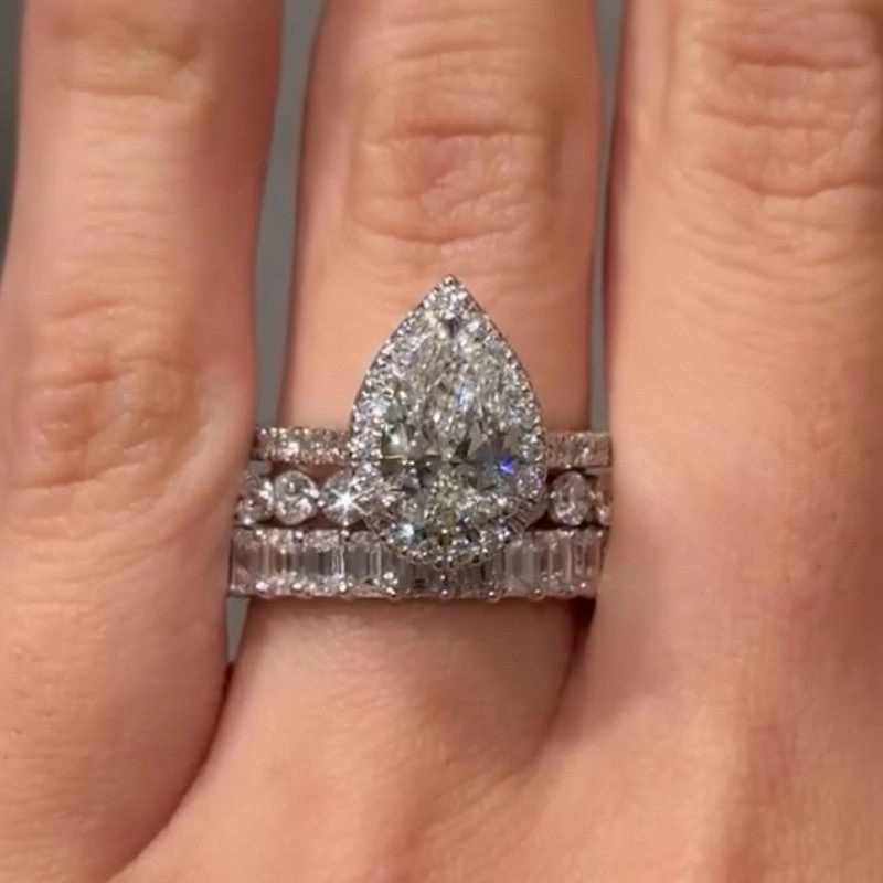 Special Occasion 3PC 2.2Ct Pear Cut Halo Wedding Rings With Classic Wedding Bands