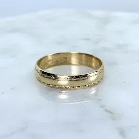 Gold Wedding Band or Stacking Ring in 9k Yellow Gold. Antique Estate Jewelry Circa 1900s. Matte Look