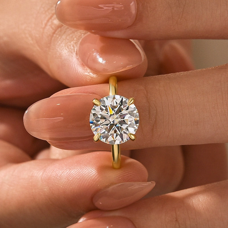 Moissanite 4.0 Ct Solitaire Round Cut Yellow Gold Promise Ring Lively Accent