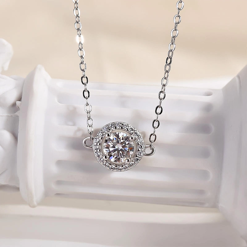 Luxurious Gem Louily Timeless Moissanite Halo Round Cut Bracelet In Sterling Silver