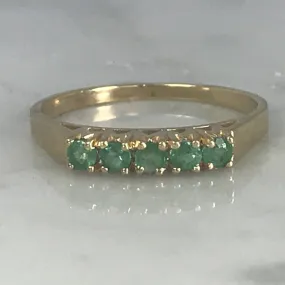traditional style Emerald Wedding Band or Stacking Ring in 14K Yellow Gold. Estate Jewelry. May Birthstone.