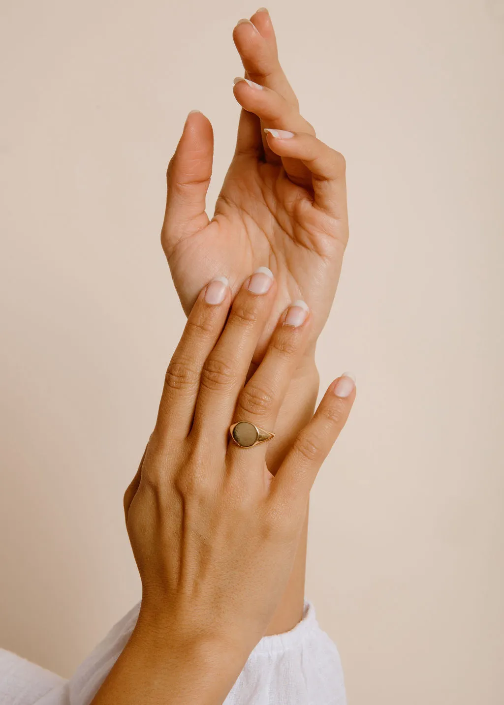 Emma Ring Value Piece Monochrome Style