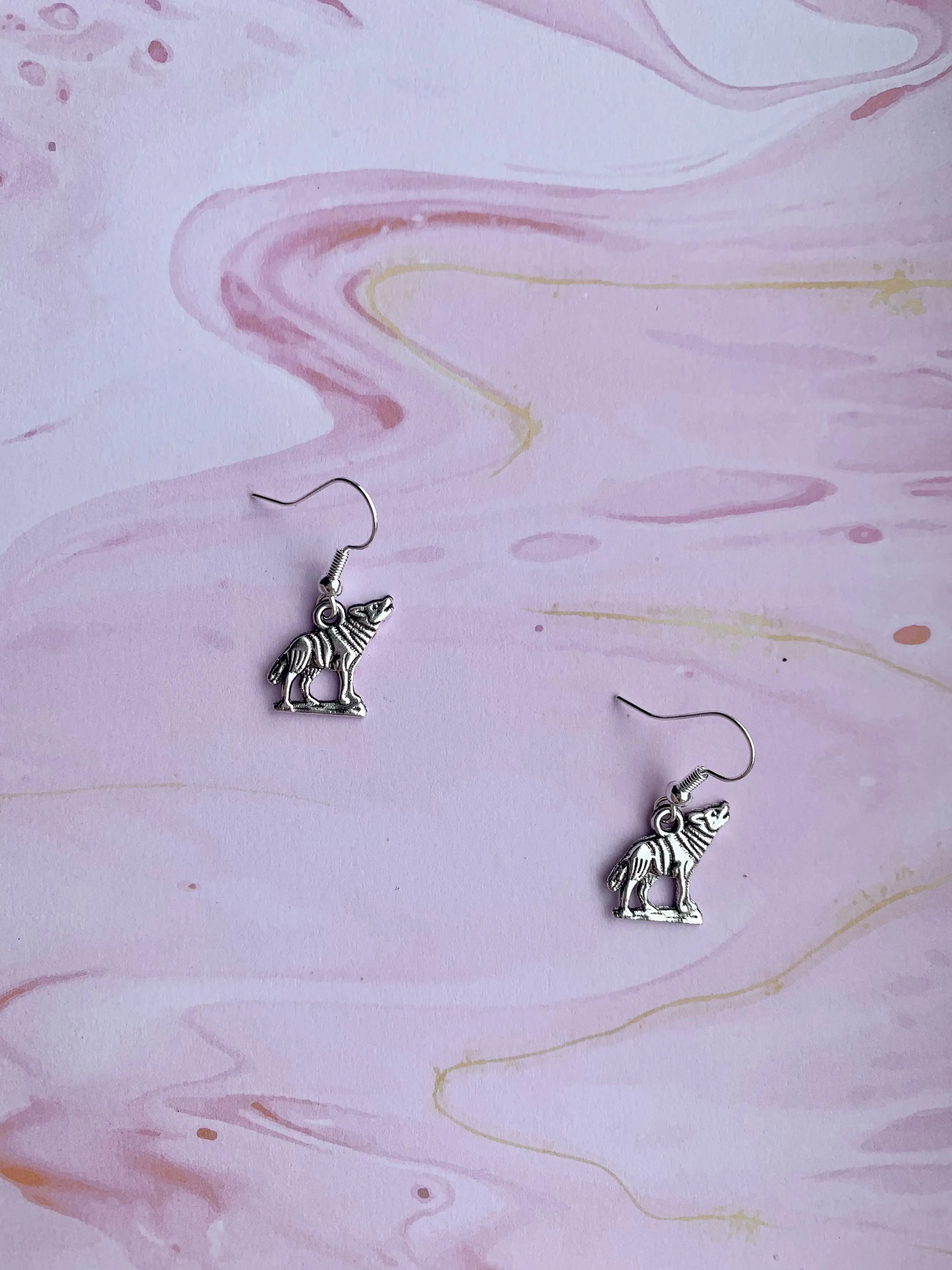 Howling Wolf Earrings Unique Vibe