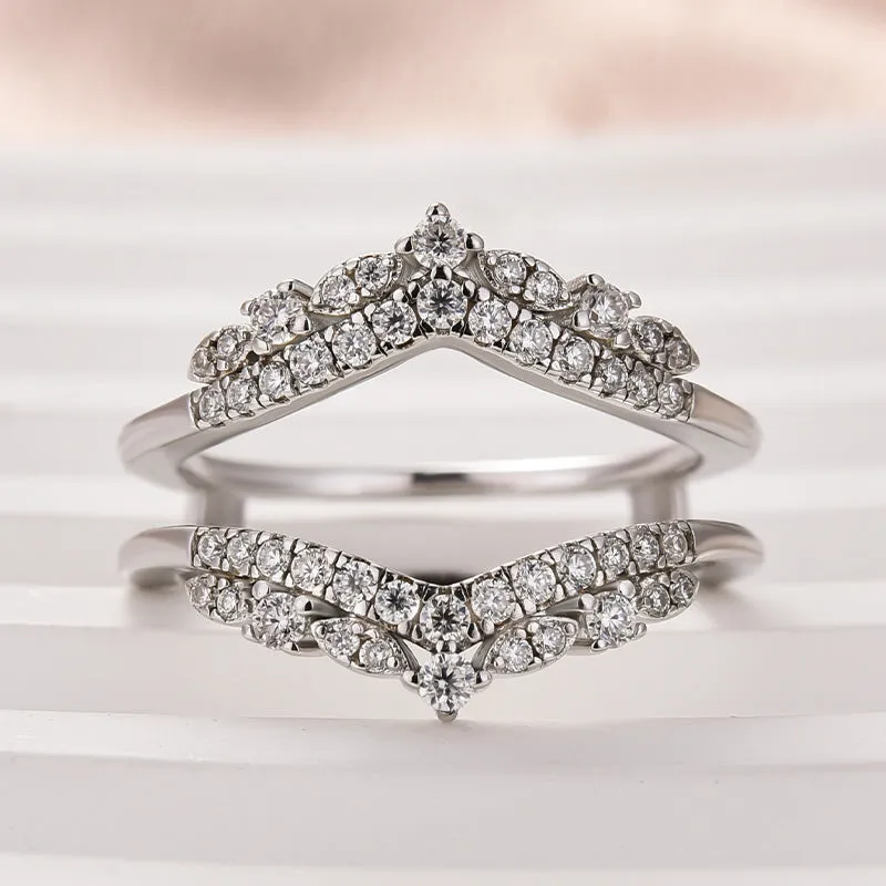 Louily Exclusive Moissanite Round Cut Jacket Wedding Band For Women In Sterling Silver Statement Form