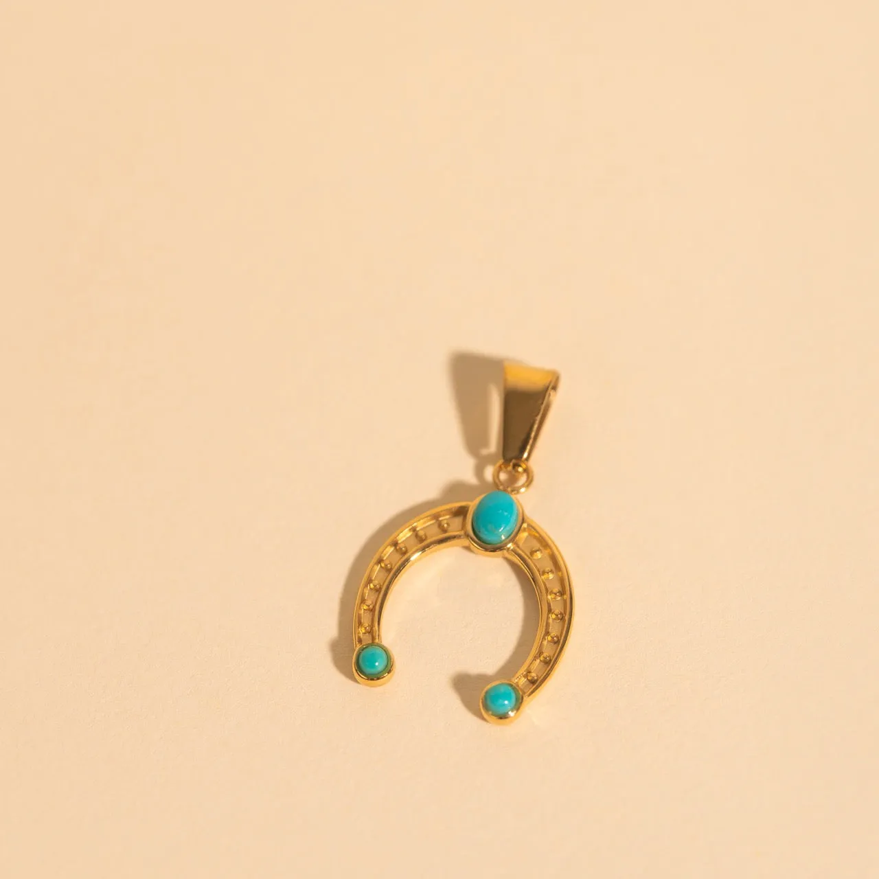 Turquoise Horseshoe Necklace Charm Celebration Gift Vacation Piece