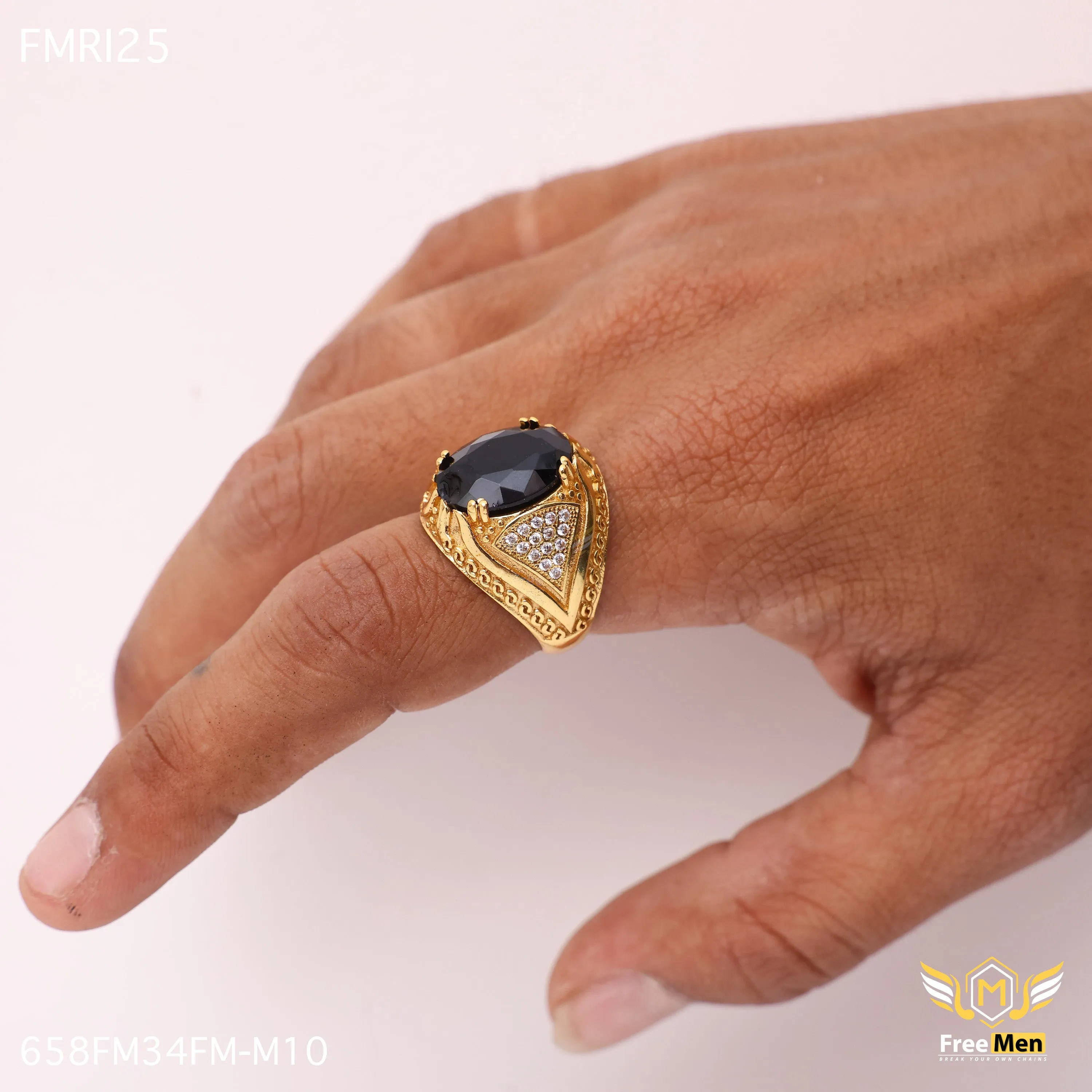 Branded Decoration Freemen Oviform Black AD Design Golden Ring - FMRI25