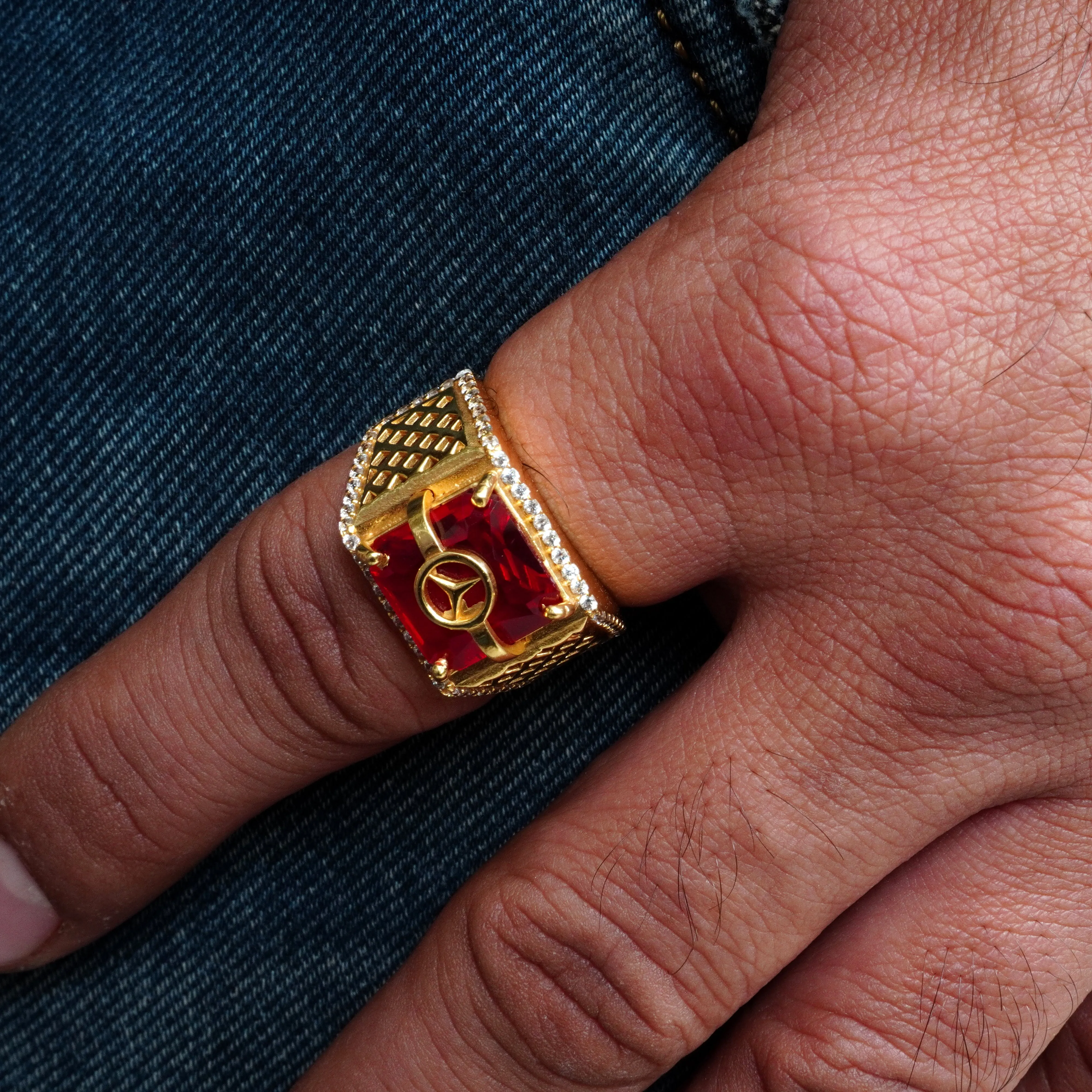 Freemen Star Design Red AD Nice Golden Ring  - FMRI16 Designer Accent Creative Mark