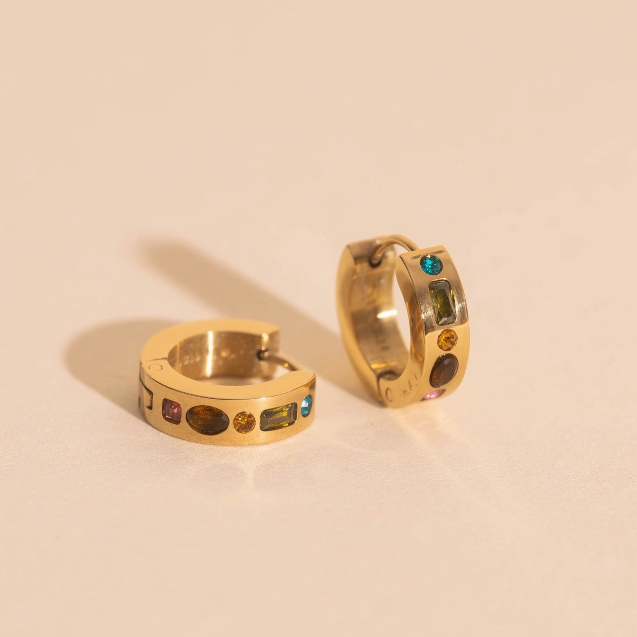Glittering Must-Have Charming Decoration Gemstone Chunky Huggie Hoop Earrings