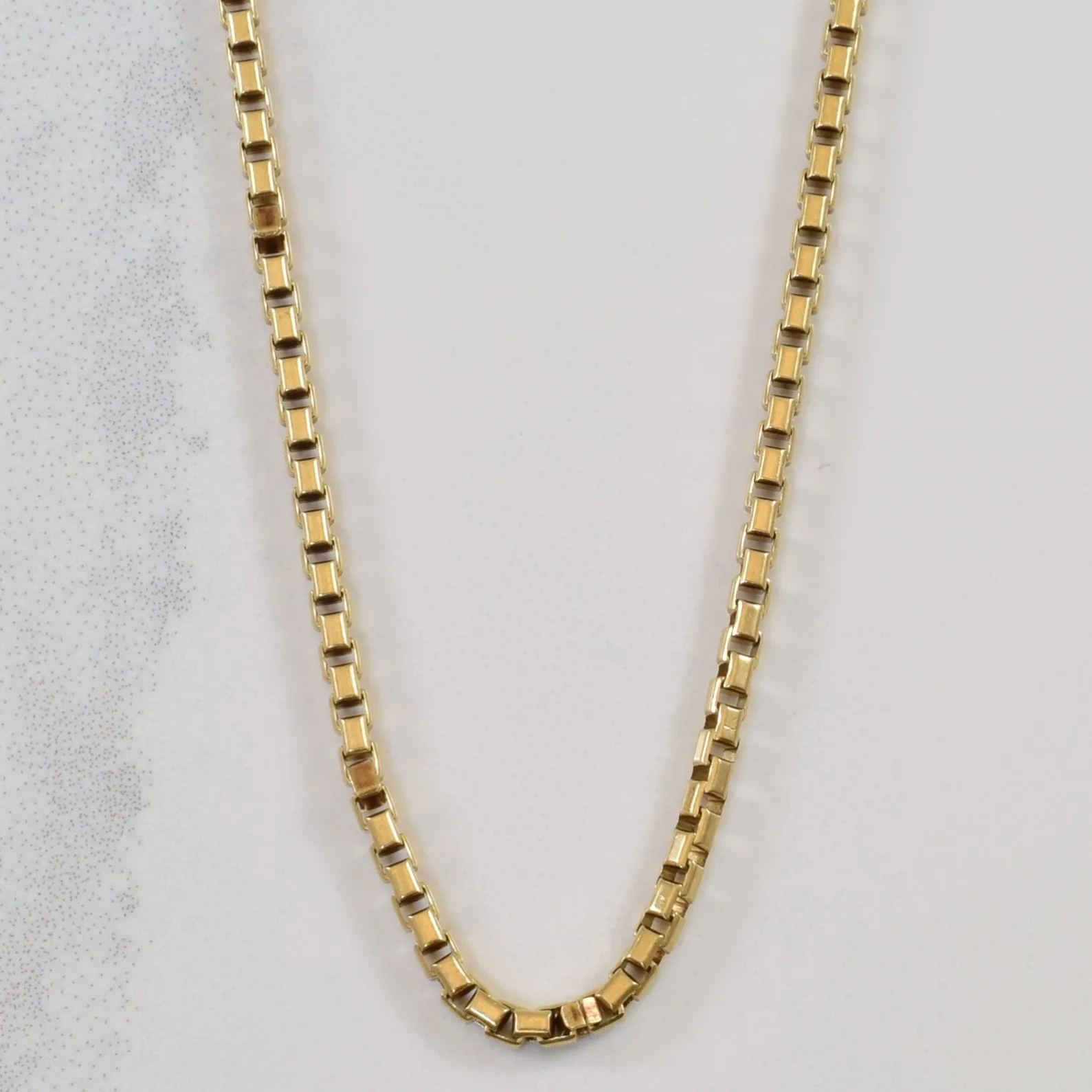 10k Yellow Gold Box Chain | 19" | Soft Reflection
