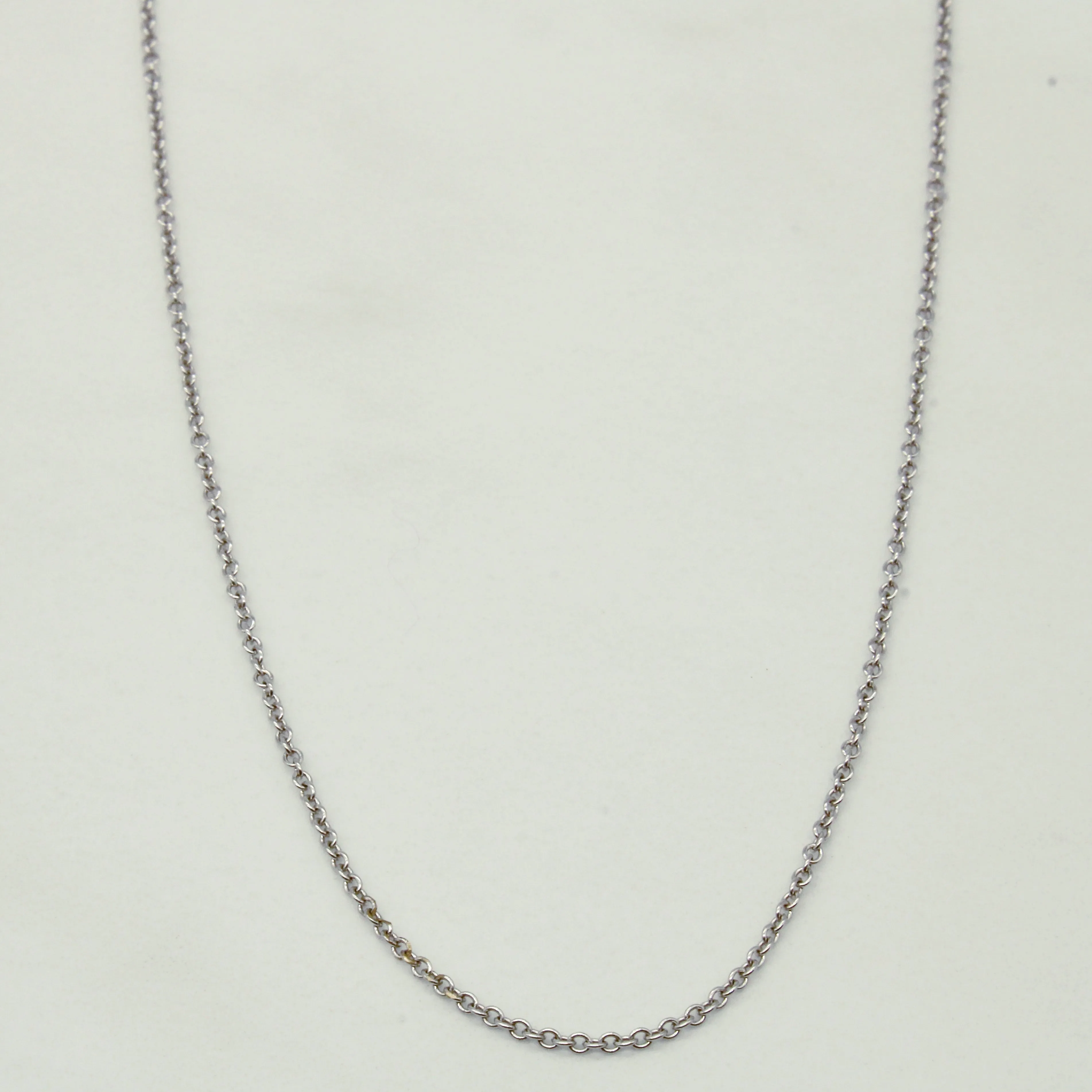 Subtle Edge 18k White Gold Circle Link Chain | 18" |
