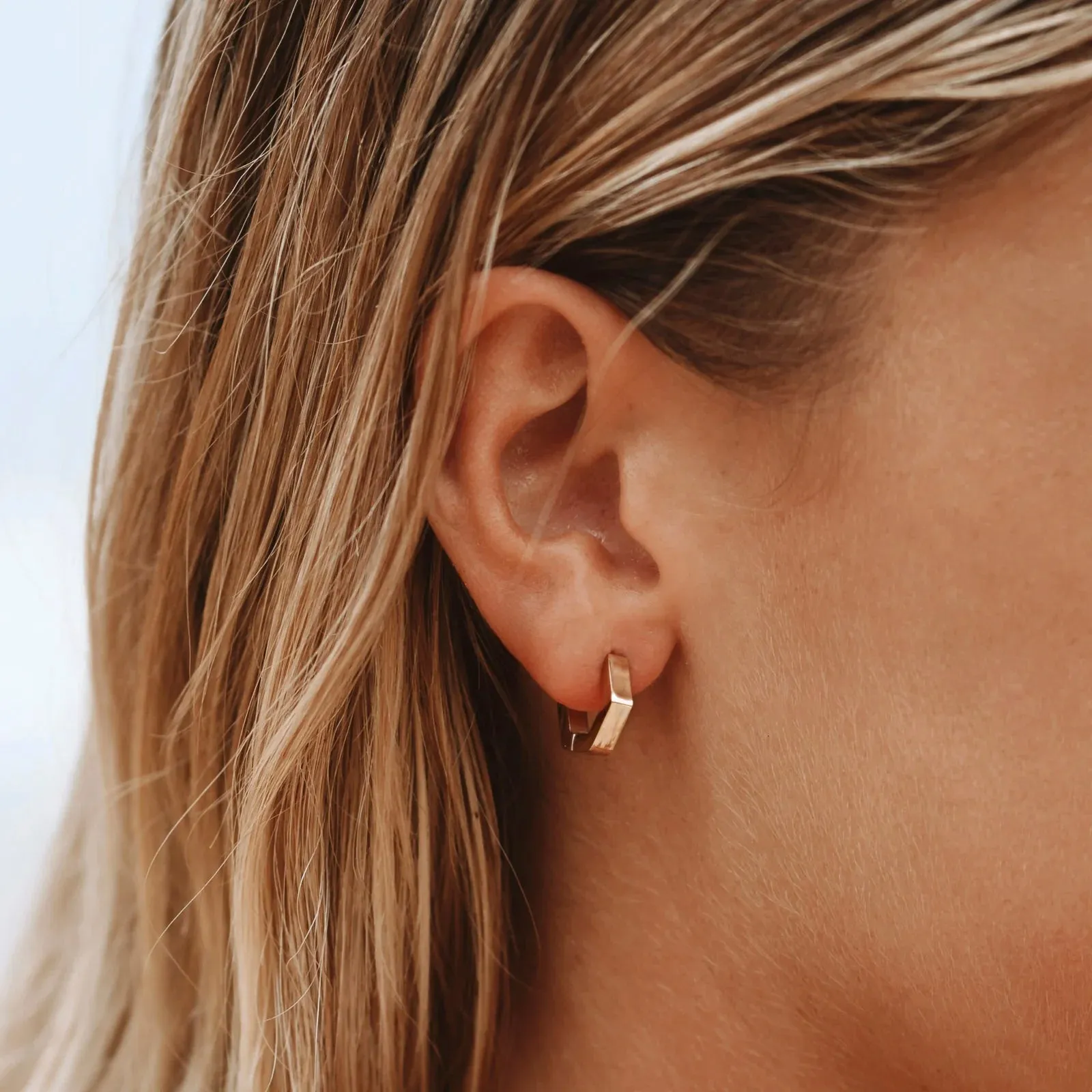 Hexagon Huggies Premium Piece