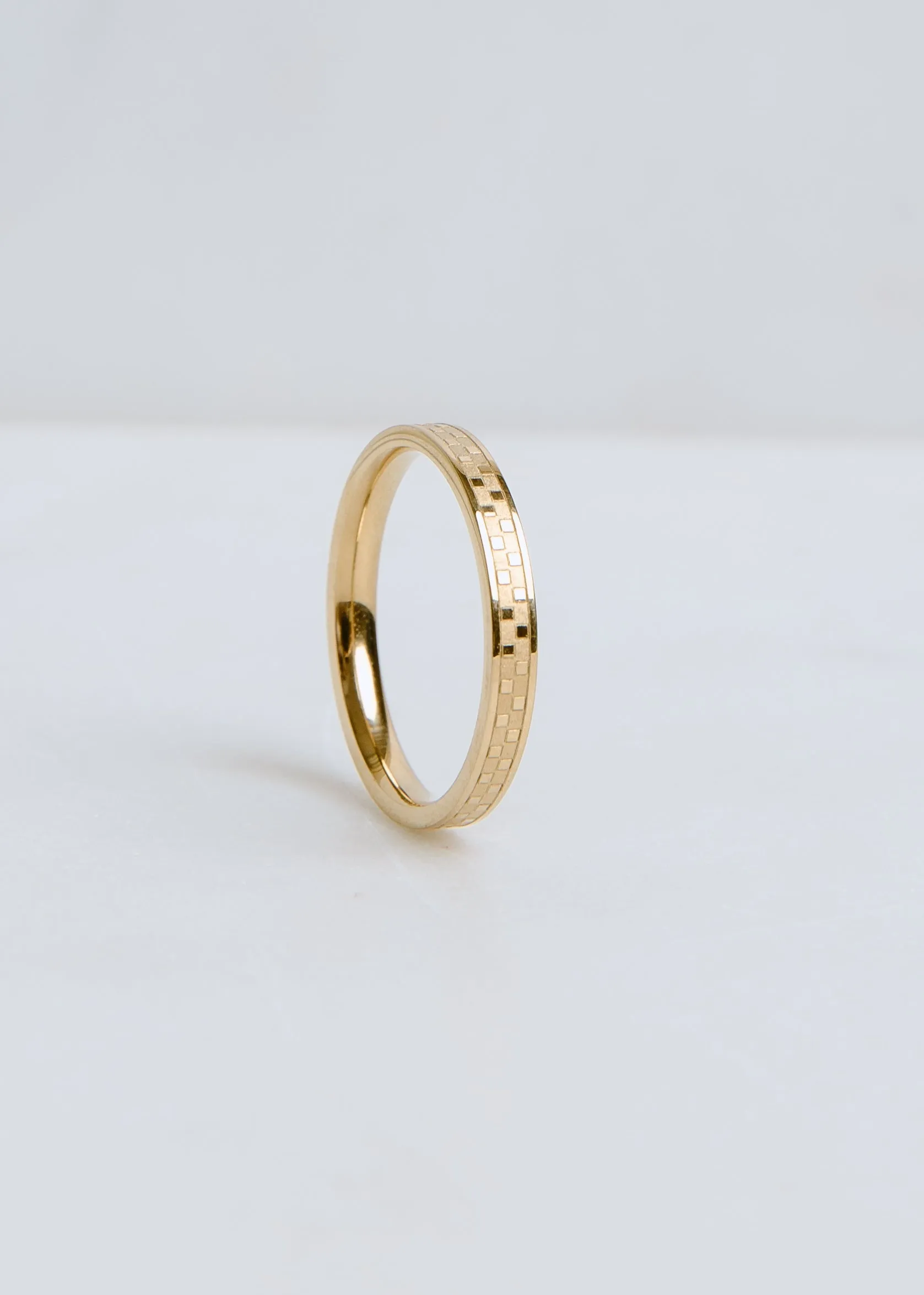 Lola Checkered Ring Neutral Finish