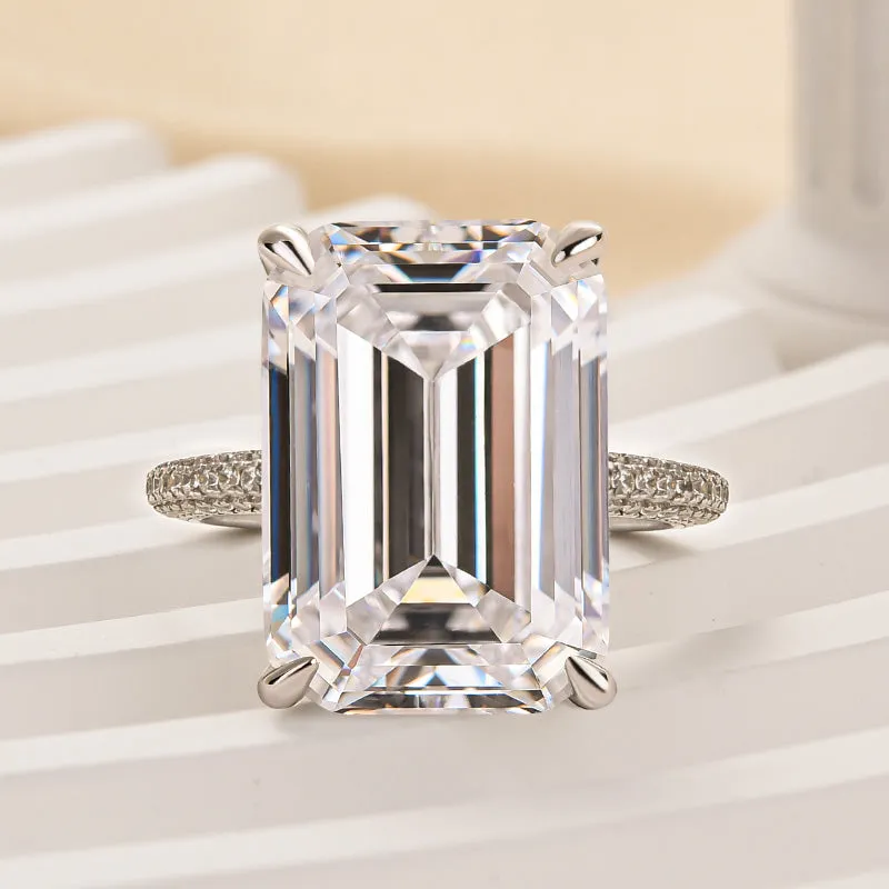 Chic Feature Louily Captivating Emerald Cut Engagement Ring For Women