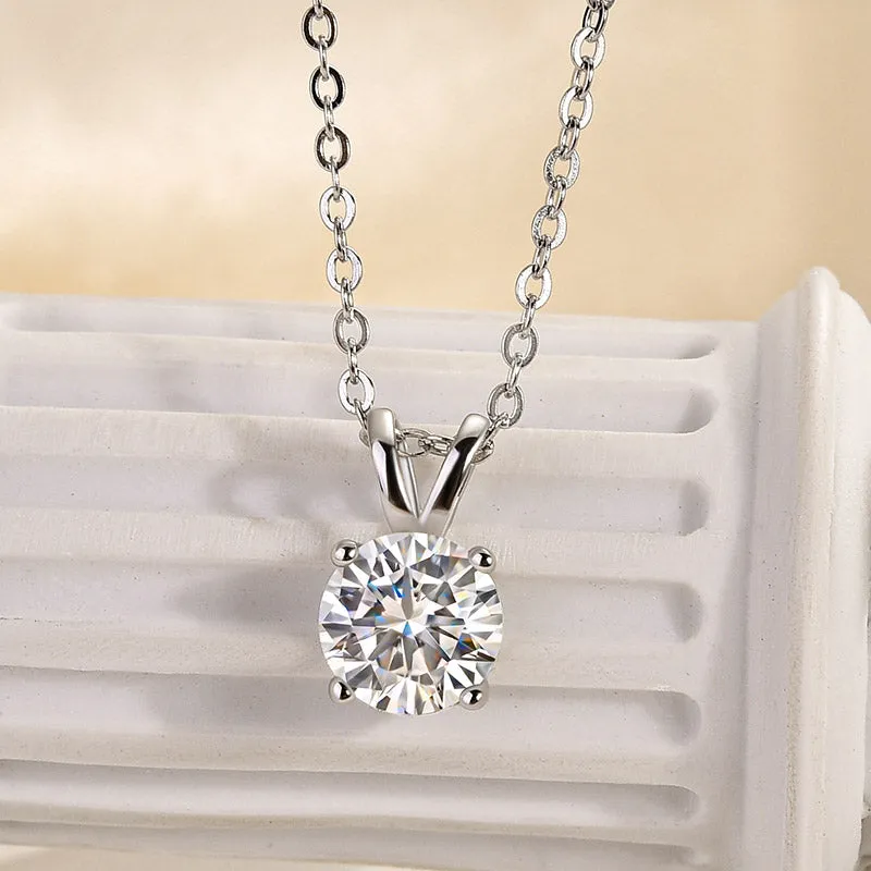 Louily Moissanite 1.0 Ct Round Cut White Gold 4 Prong Pendant Necklace Modern Chic Vibrant Jewelry