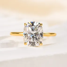 Classic Glow Louily Moissanite Attractive 4.0 Carat Cushion Cut Engagement Ring