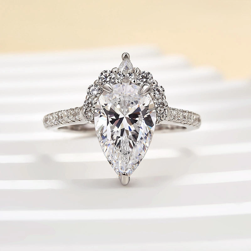 Louily Lovely White Gold 2.5Ct Pear Cut Engagement Ring Vivid Charm