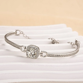 Louily Moissanite Halo Round Cut Bracelet Flawless Style Fresh Pair