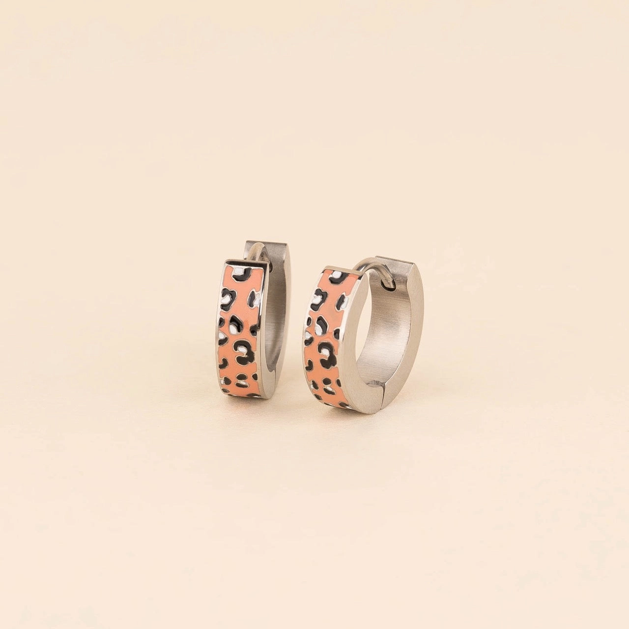 Coral Leopard-print Chunky Huggie Hoop Earrings Gorgeous Piece