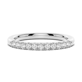 Meaningful Design Classic Round Cut Moissanite Wedding Band