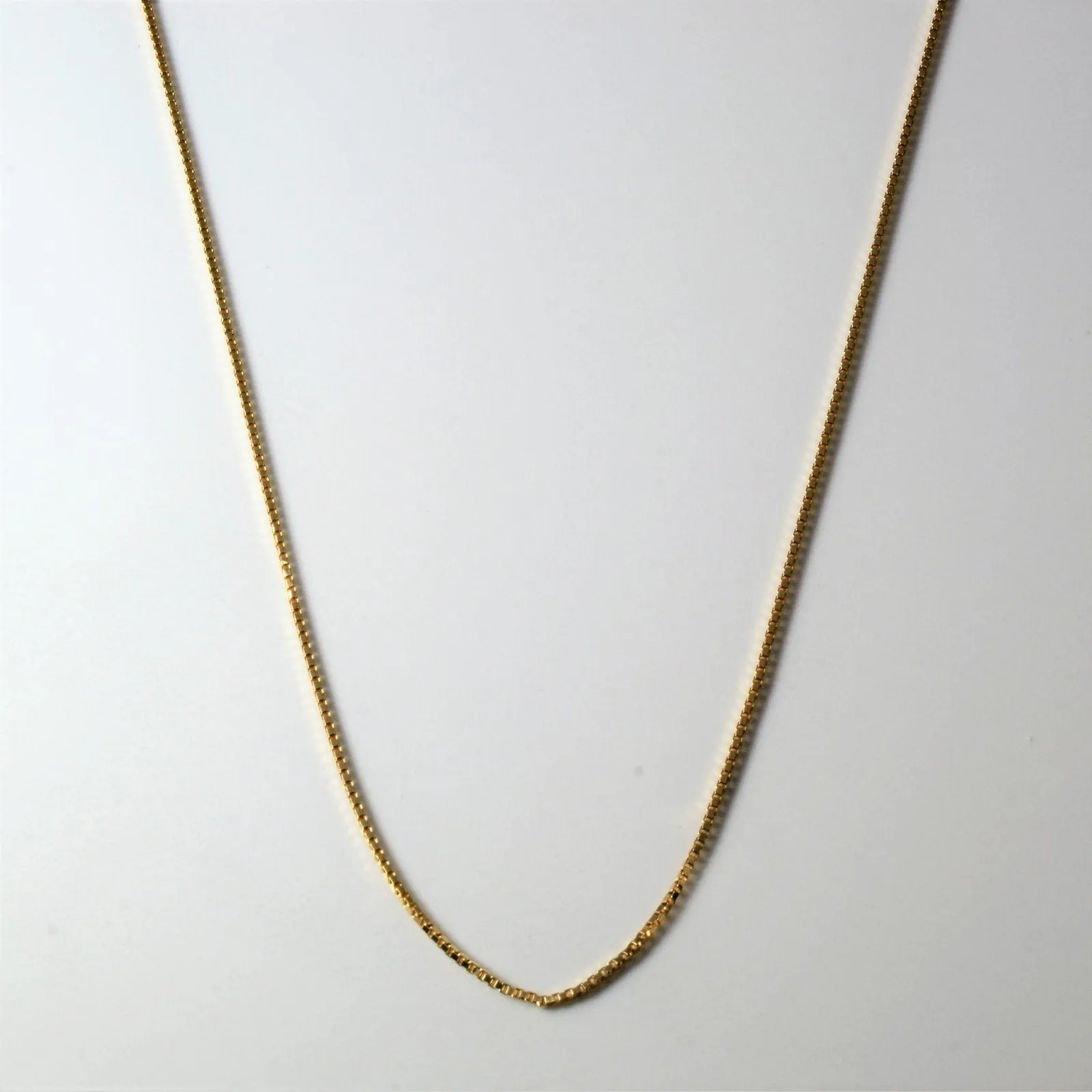 Elegant Fashion Everyday Chic 10k Yellow Gold Box Chain | 18"|