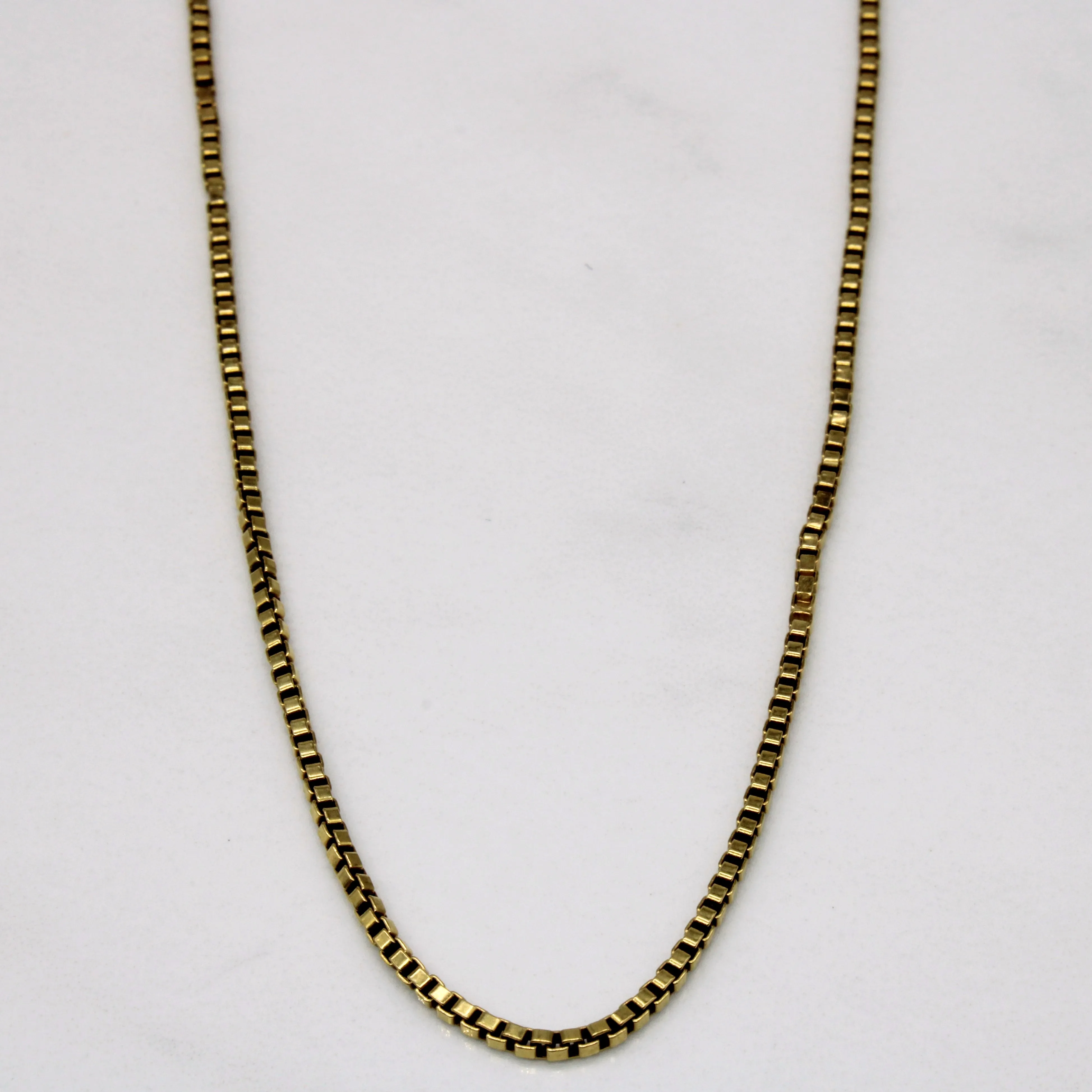 Classic Presence Vintage Italian 18k Yellow Gold Box Link Chain | 19" |