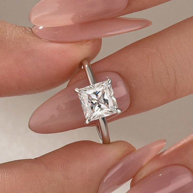 Moissanite 2.0 Ct Princess Cut Solitaire White Gold Promise Ring For Women All Occasion Luxury Shine